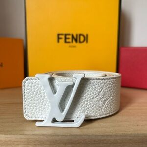 Louis Vuitton Initials Shape Belt Monogram 40mm Powder White